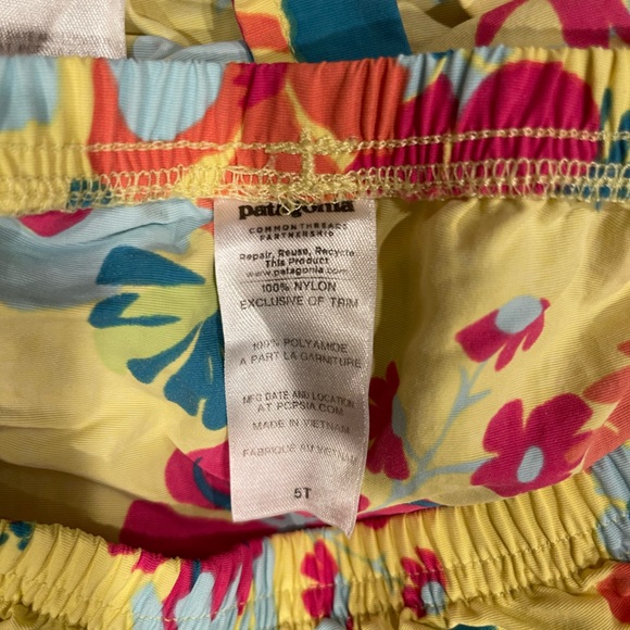 Adorable Patagonia Dress with Matching Boy Shorts - Picture 2 of 2